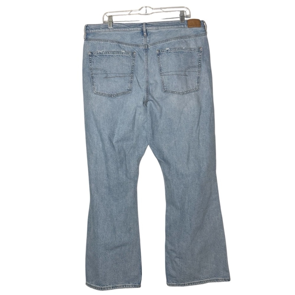 American Eagle 90's Bootcut Jeans Distressing Ripped Knees Size 18 Lighter Blue - Picture 2 of 12